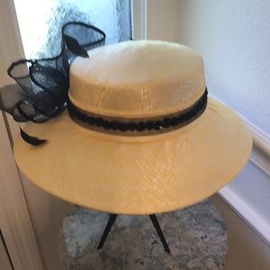 Yellow Dressy Church Hat😀.  OS